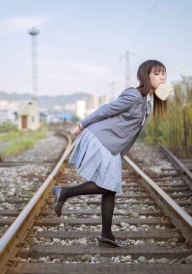 善良的小峓子在线观看免费_1080P免费播放